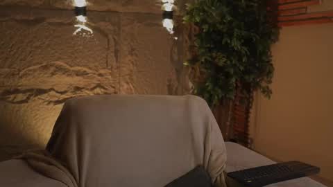 Snapshot of logan_varela chatting on October 14, 9:37 pm logan_varela online show from October 14, 9:37 pm