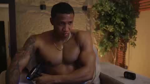 Snapshot of logan_varela chatting on October 23, 2:38 pm logan_varela online show from October 23, 2:38 pm