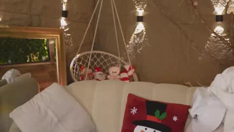 Snapshot of logan_varela chatting on November 30, 2:15 am logan_varela online show from November 30, 2:15 am