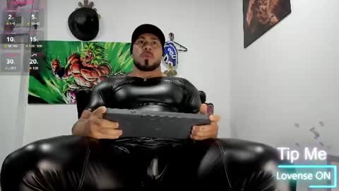 LOGAN WHITTERS online show from July 25, 1:52 pm