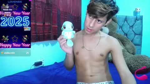 Snapshot of loganevans8 chatting on November 27, 9:06 pm Logan online show from November 27, 9:06 pm