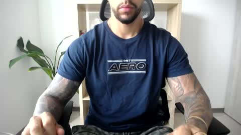 Logan Wolfp online show from May 21, 1:40 pm