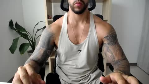 Logan Wolfp online show from May 26, 9:33 pm