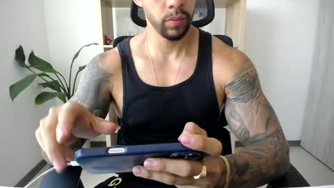 Logan Wolfp online show from June 1, 4:52 pm