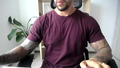 Logan Wolfp online show from June 2, 10:12 pm