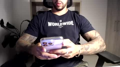 Logan Wolfp online show from July 6, 2:41 am