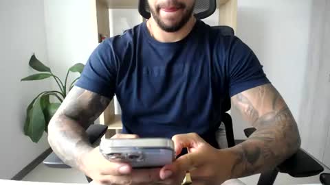 Logan Wolfp online show from July 20, 10:01 pm