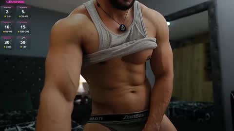 loganmartinx online show from October 23, 9:13 pm