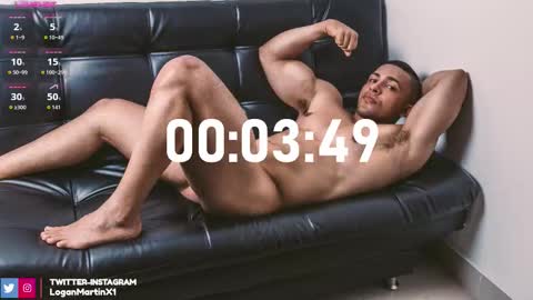 Snapshot of loganmartinx chatting on March 2, 12:02 am loganmartinx online show from March 2, 12:02 am