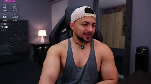 loganmartinx online show from June 6, 11:53 pm