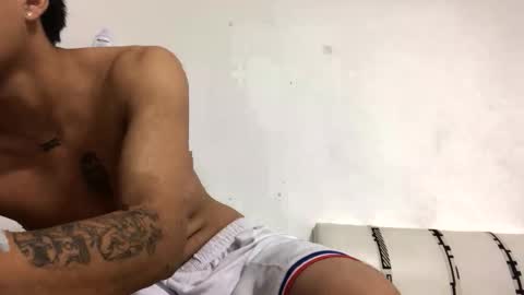 Snapshot of logannthh chatting on November 9, 11:03 pm logannthh online show from November 9, 11:03 pm