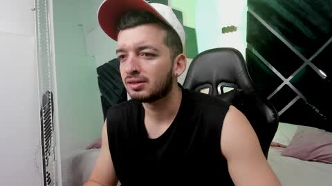 Logan Wolf online show from March 27, 3:01 am