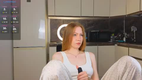 Snapshot of logic404 chatting on June 14, 4:36 am Ntmu Im Ayla online show from June 14, 4:36 am