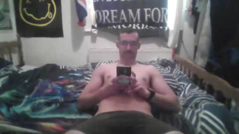 Snapshot of logmog chatting on December 3, 11:08 am Logmog online show from December 3, 11:08 am