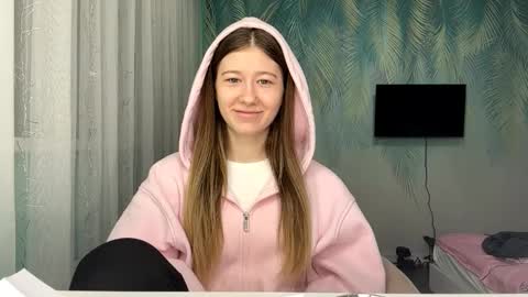 Snapshot of loisecromack chatting on March 22, 1:14 pm Kate online show from March 22, 1:14 pm