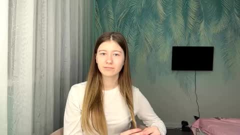 Snapshot of loisecromack chatting on March 25, 12:55 pm Kate online show from March 25, 12:55 pm