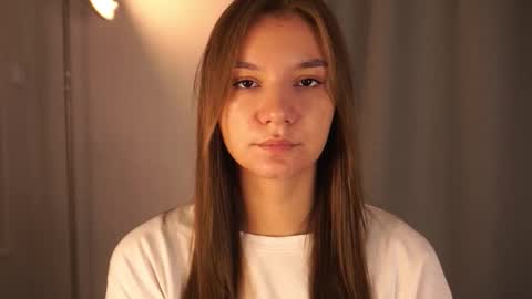 Snapshot of loiskapoi chatting on October 18, 4:41 pm Elza online show from October 18, 4:41 pm