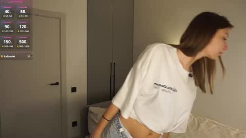 Snapshot of loiskapoi chatting on December 5, 6:48 pm Elza online show from December 5, 6:48 pm