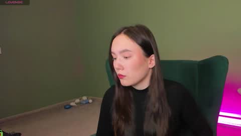 Lola online show from February 2, 3:05 am