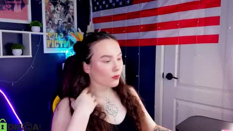 Lola online show from February 9, 10:41 am