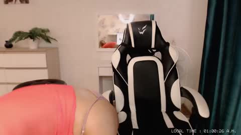  Lola  online show from January 16, 8:00 am