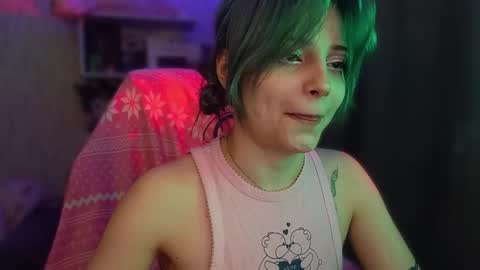 lola online show from December 1, 5:45 am