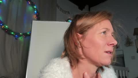lola_belgium online show from December 25, 3:28 pm