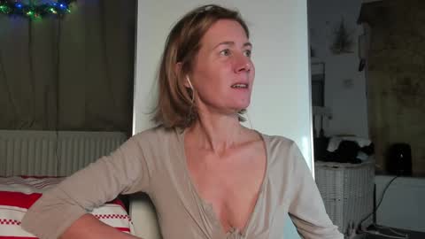 lola_belgium online show from January 9, 6:26 pm