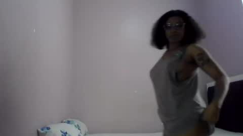Lola Coco online show from July 8, 9:25 am