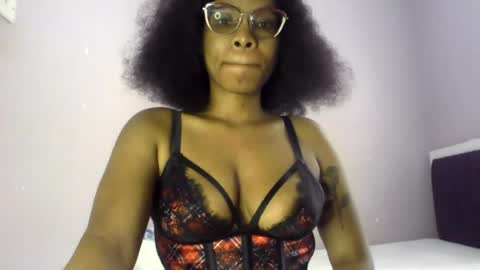 Lola Coco online show from July 16, 8:20 am