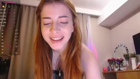 Lola online show from March 3, 6:44 pm