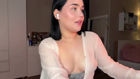 Snapshot of lola_razee chatting on July 3, 11:00 pm lola_razee online show from July 3, 11:00 pm