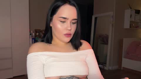 Snapshot of lola_razee chatting on July 4, 11:44 pm lola_razee online show from July 4, 11:44 pm