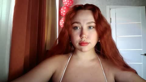 Snapshot of lolaamint_ chatting on February 17, 10:45 am LolaaMint online show from February 17, 10:45 am