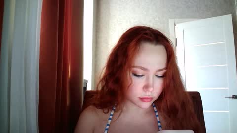 Snapshot of lolaamint_ chatting on March 20, 10:53 am LolaaMint online show from March 20, 10:53 am