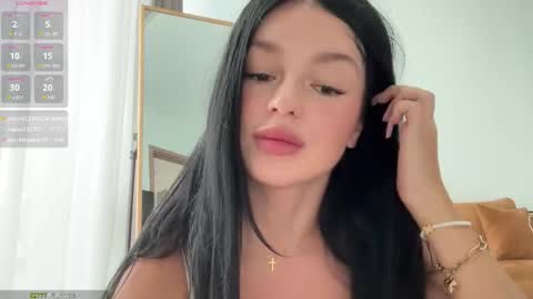 Lola online show from October 28, 3:21 am