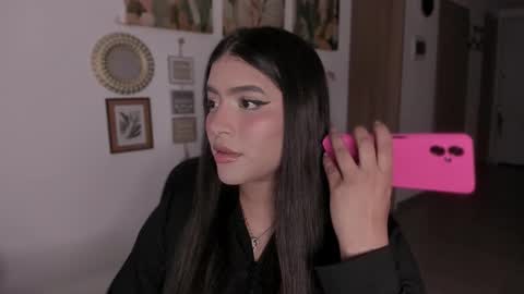 Snapshot of lolaasmith_21 chatting on October 23, 8:29 pm lolaasmith_21 online show from October 23, 8:29 pm