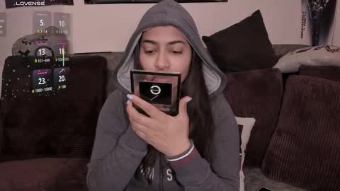 Snapshot of lolaasmith_21 chatting on December 14, 12:32 pm lolaasmith_21 online show from December 14, 12:32 pm