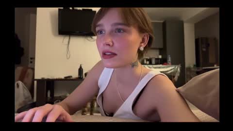 Snapshot of lolaatatee chatting on June 25, 7:40 pm lolaatatee online show from June 25, 7:40 pm