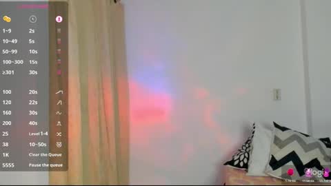 Snapshot of lolacute69 chatting on May 8, 3:23 am Lola help me get to 100 thumbs online show from May 8, 3:23 am
