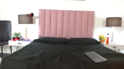 lolagolden1 online show from October 8, 10:57 am