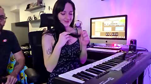 Lola Kynx online show from March 21, 1:32 am