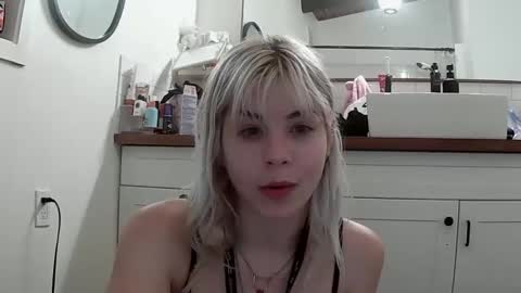 Lola Lixx online show from September 25, 9:13 am