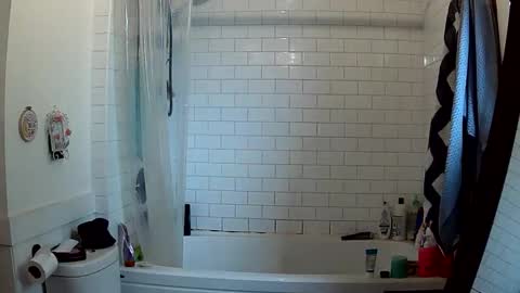 Lola Lixx online show from March 17, 8:01 pm