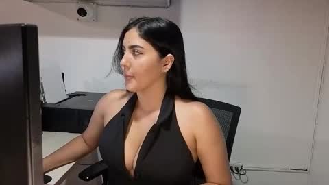 lolalola_12 online show from February 11, 12:04 am