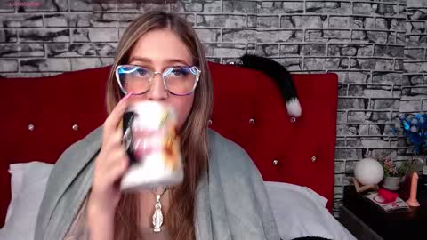 lolalove vip online show from September 19, 1:01 pm
