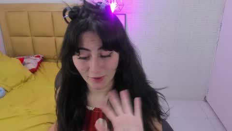 Snapshot of lolamaxi chatting on December 28, 5:55 am LOLA online show from December 28, 5:55 am
