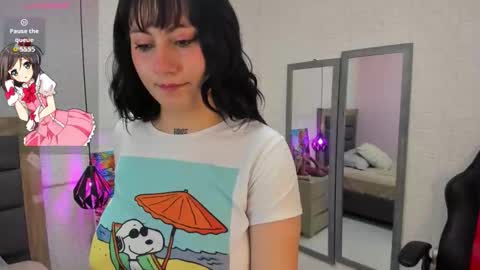 LOLA online show from October 29, 3:20 am