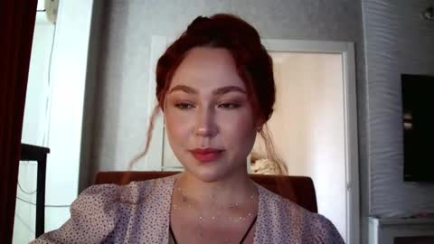 Lola online show from September 22, 10:50 am