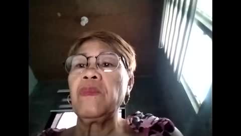 Snapshot of lolamommie chatting on September 15, 11:49 pm tey online show from September 15, 11:49 pm